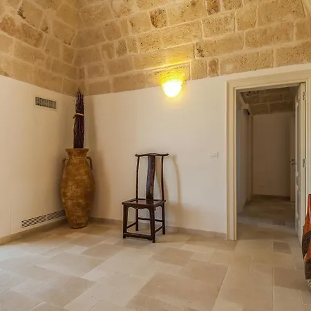 Sleeps 8 Pool Air Con Wifi Antonelli